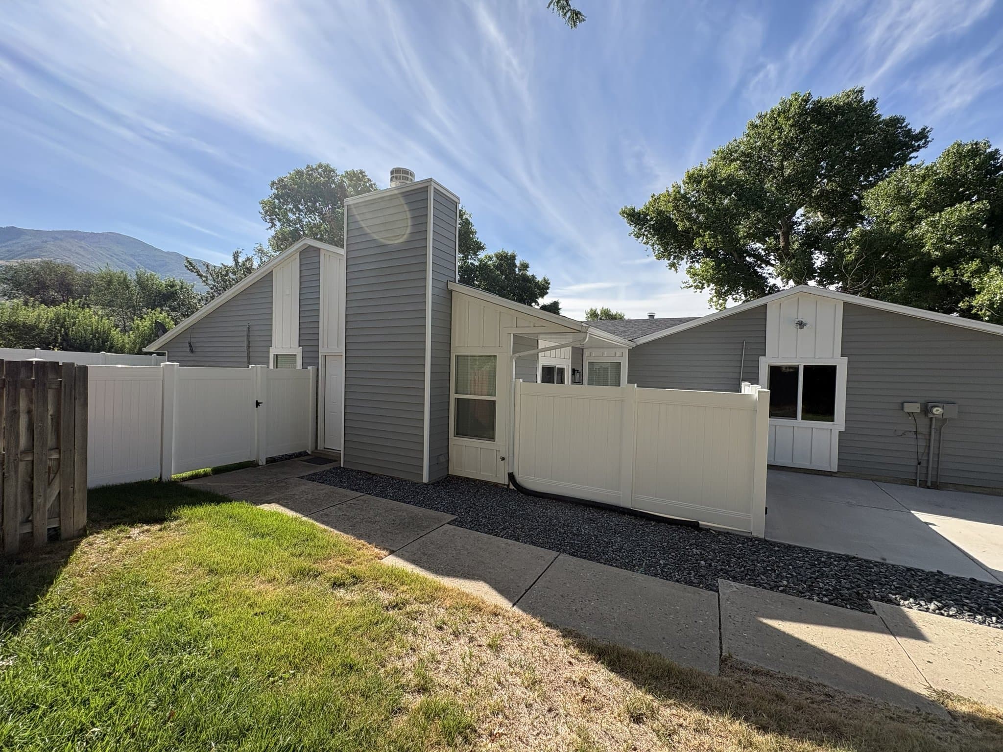Farmington Townhome: 765 Lupine Court
