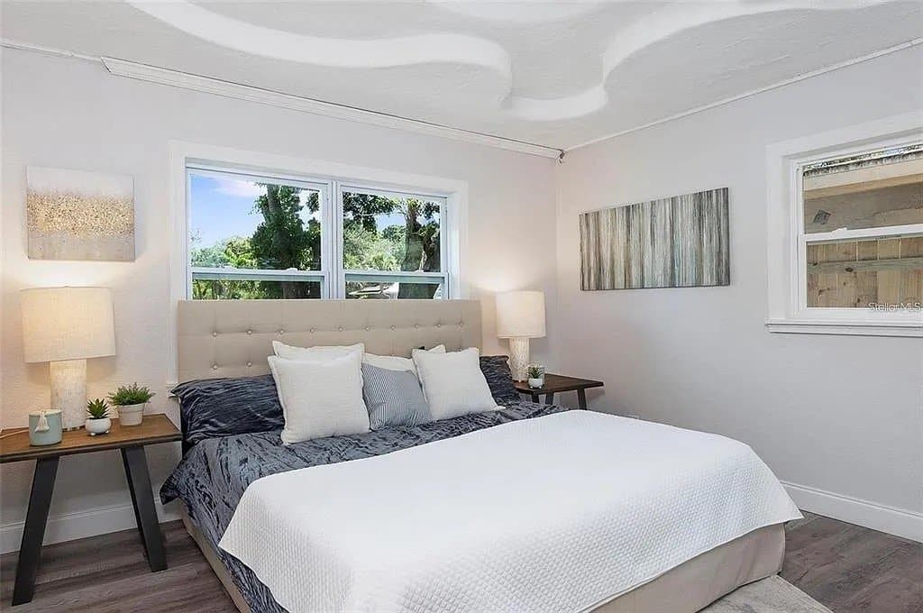 St PEtersburg House: 4629 26th Ave S