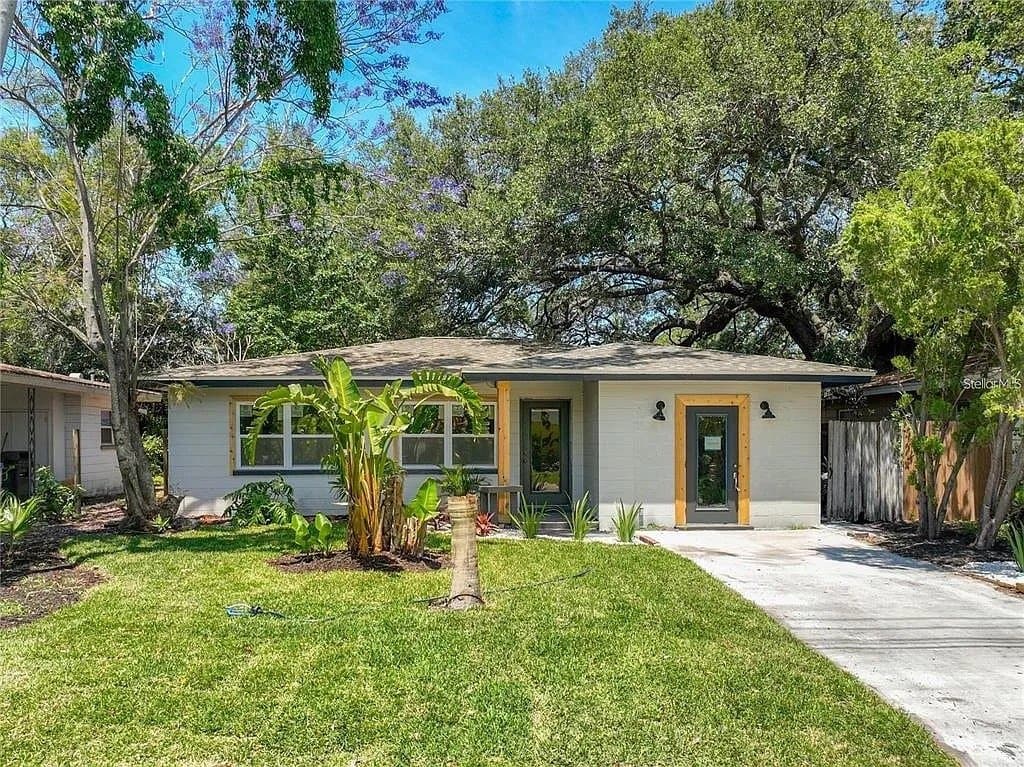 St PEtersburg House: 4629 26th Ave S