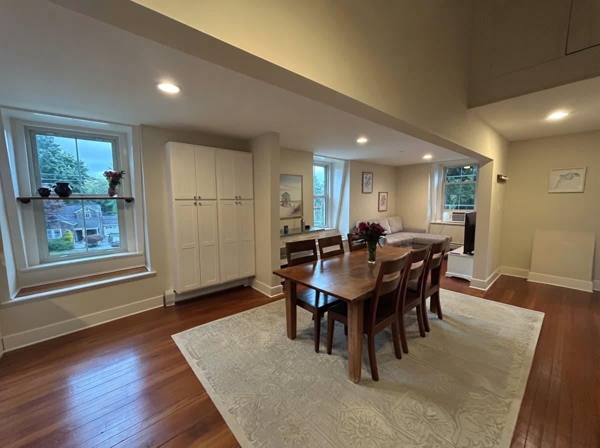 Old Saybrook House: 341 Main St
