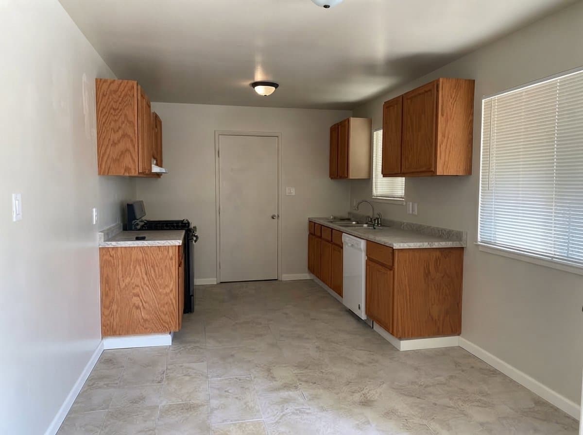Sacramento House: 7580 Tamoshanter Way