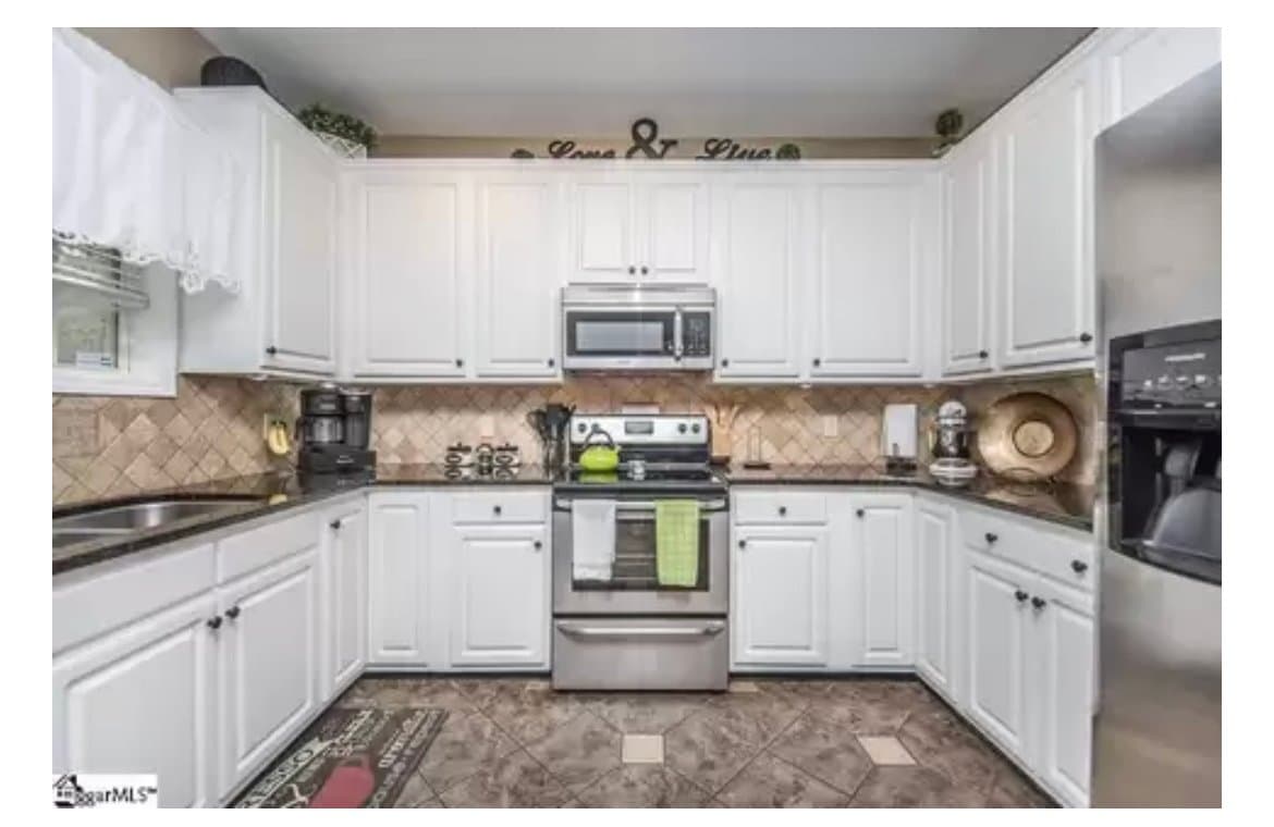 Duncan House: 750 Terrace Creek Dr