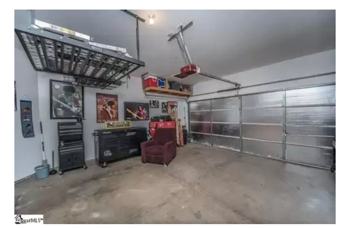 Duncan House: 750 Terrace Creek Dr