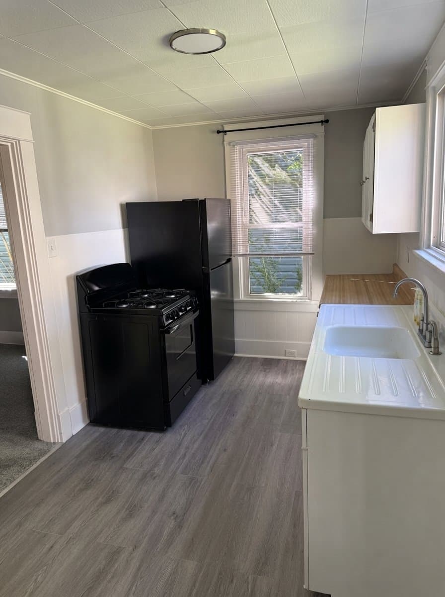 Canonsburg Apartment: 521 Euclid Ave
