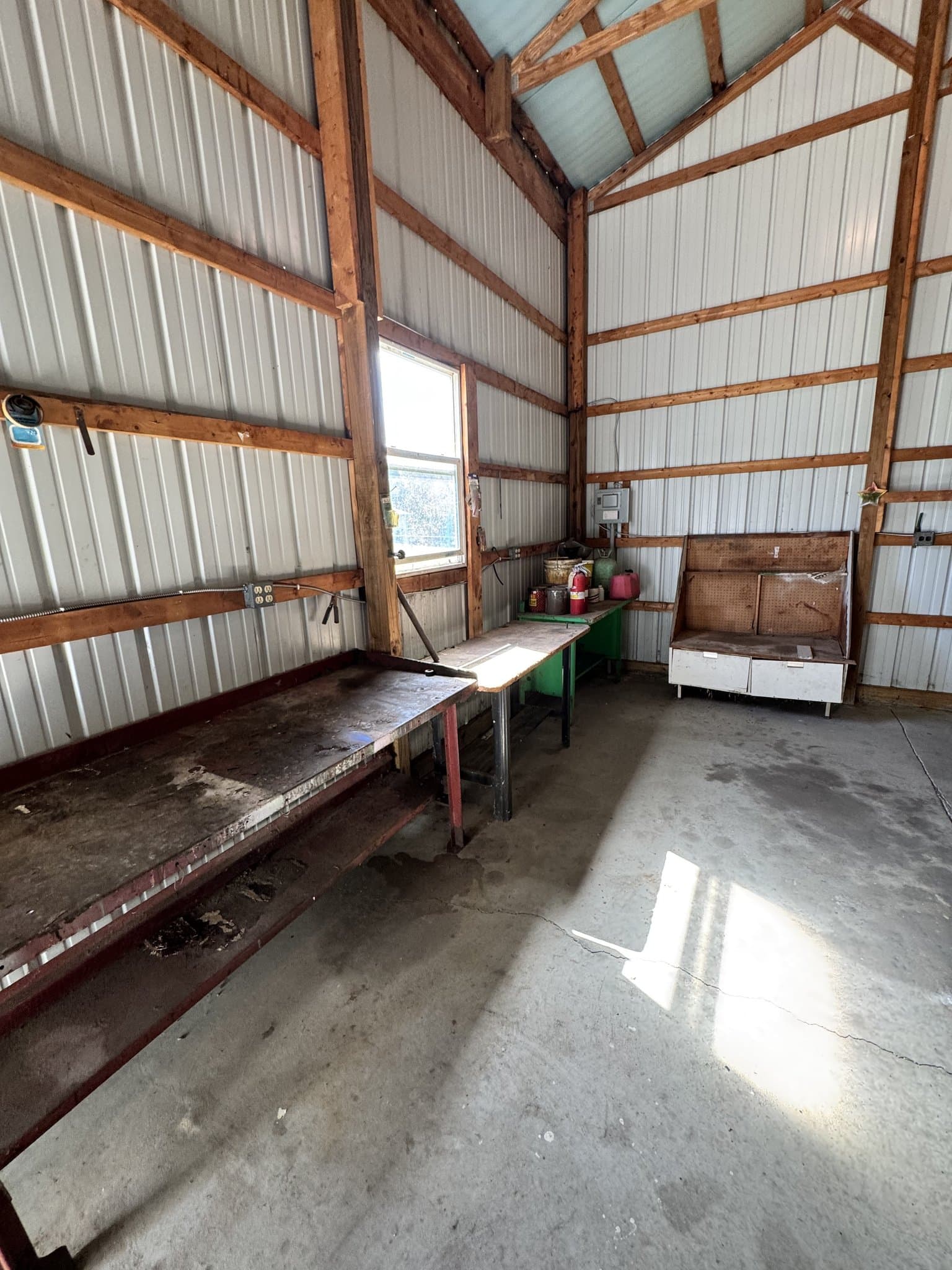 Bloomington House: 1385 E Rayletown Road