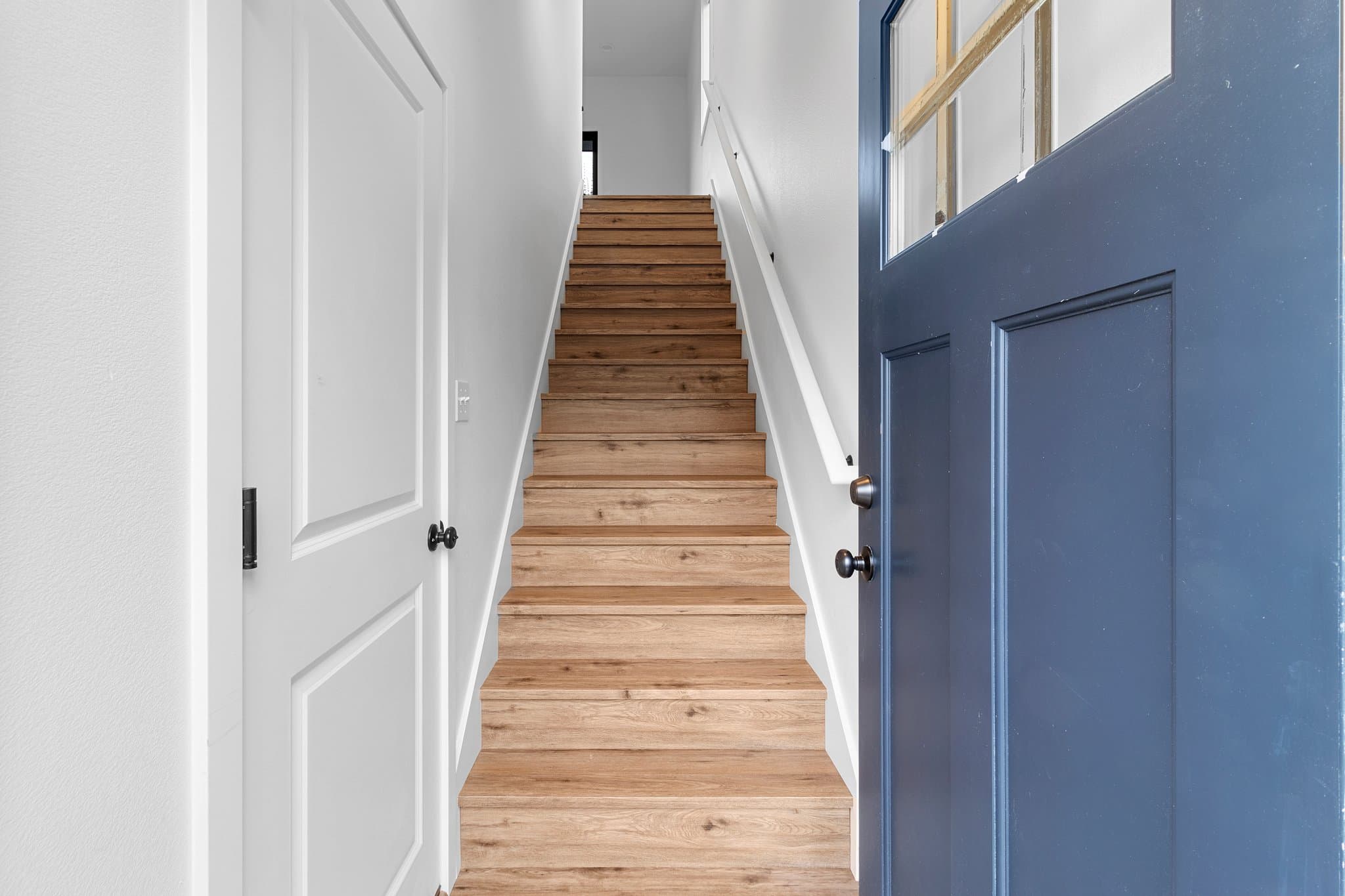 Oregon City Apartment: 305 Myrtle St