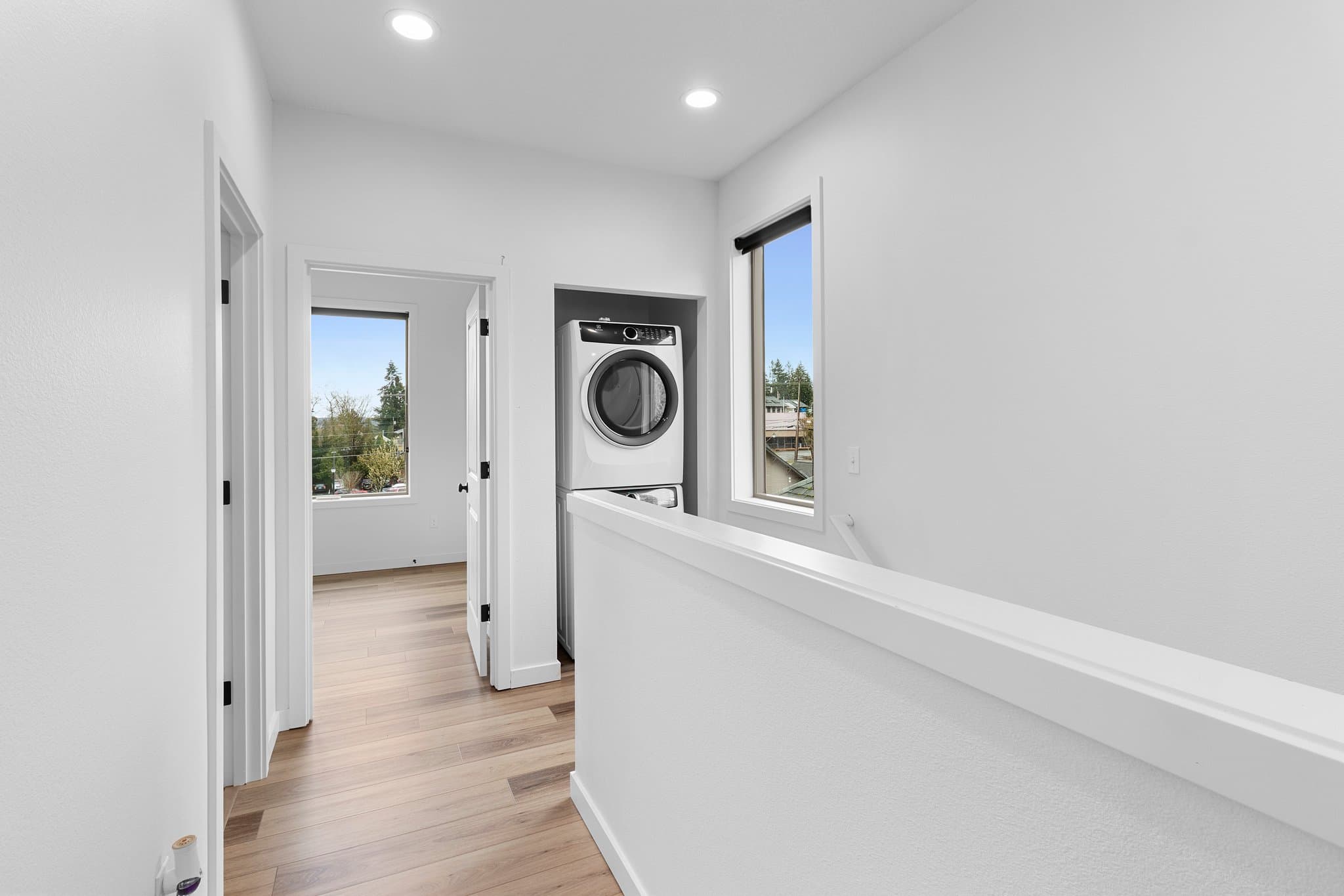 Oregon City Apartment: 305 Myrtle St