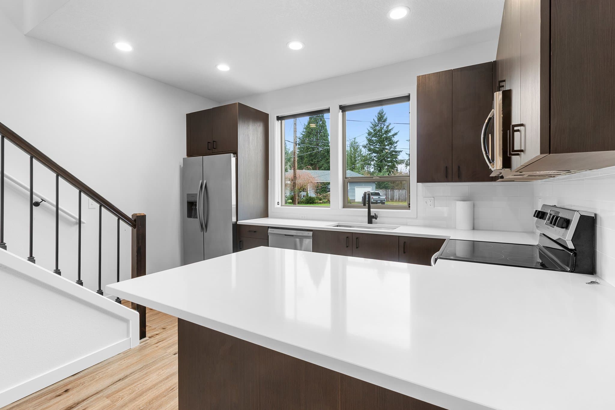 Oregon City Apartment: 305 Myrtle St