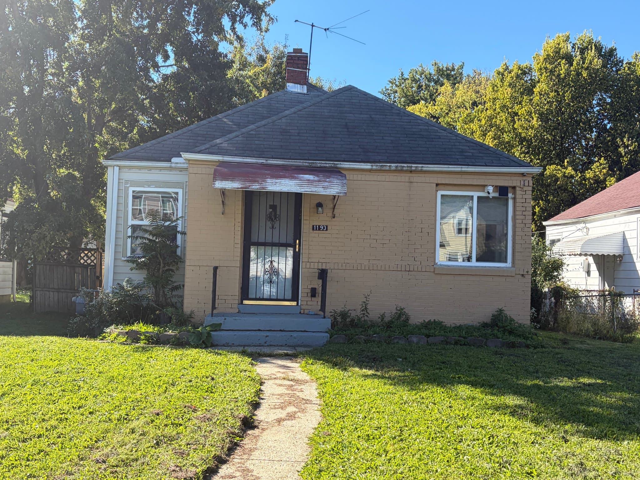 Columbus House: 1193 Geers
