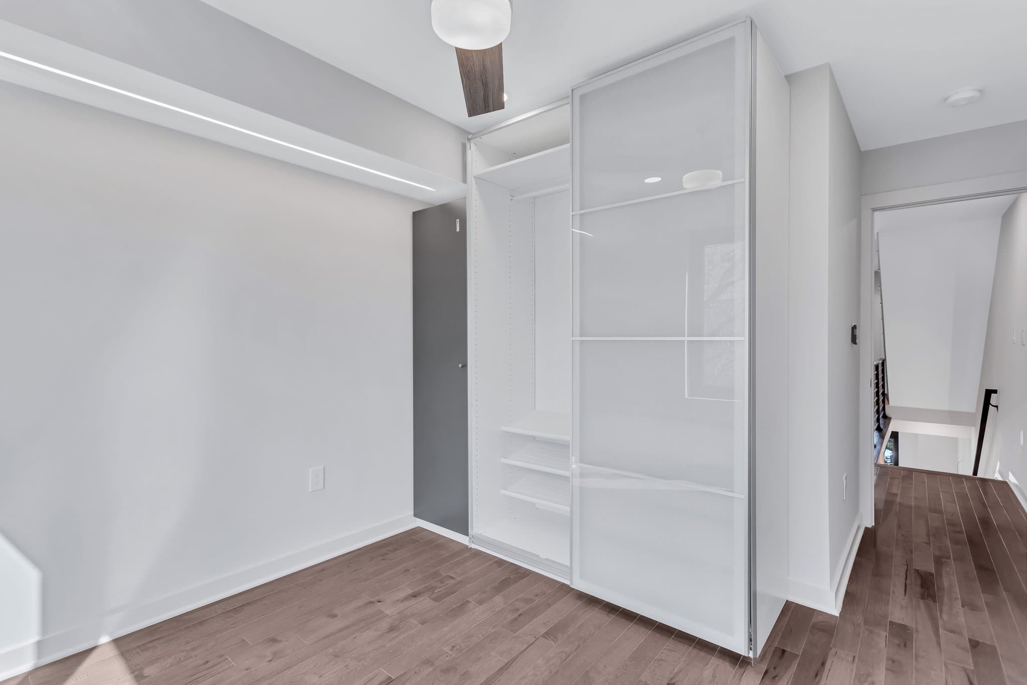 Washington Condo: 911 I St NE