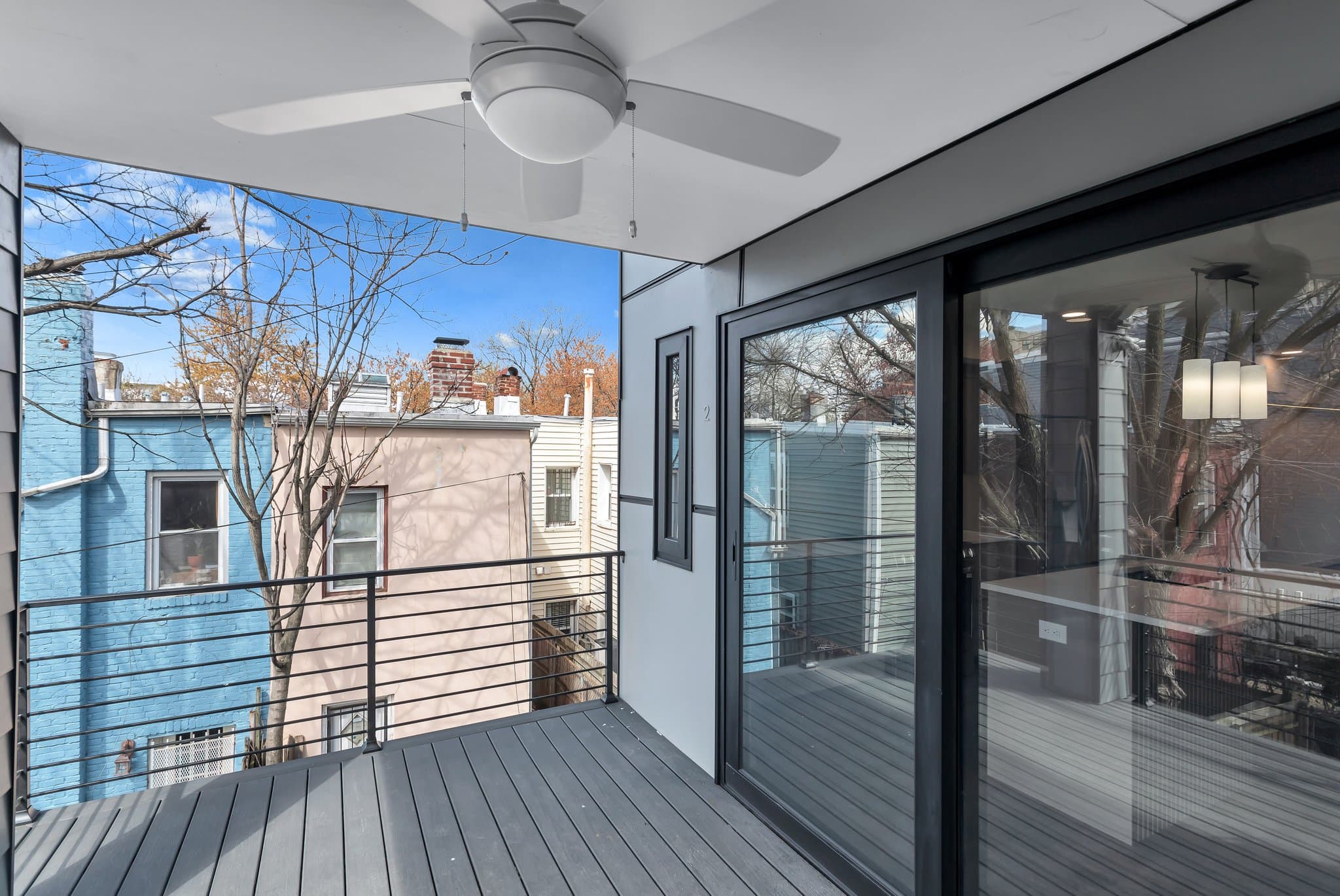 Washington Condo: 911 I St NE