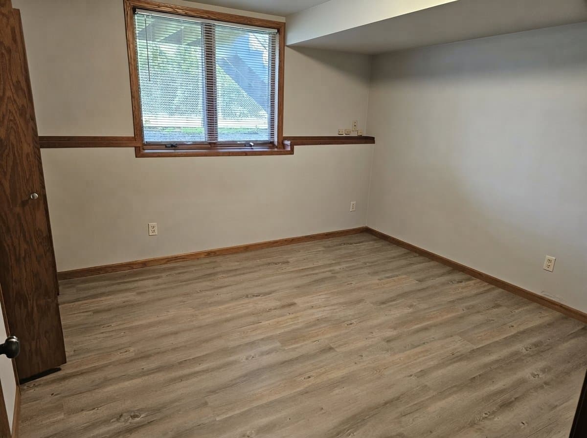 Appleton Multiplex: 1702 E Tracia Ln