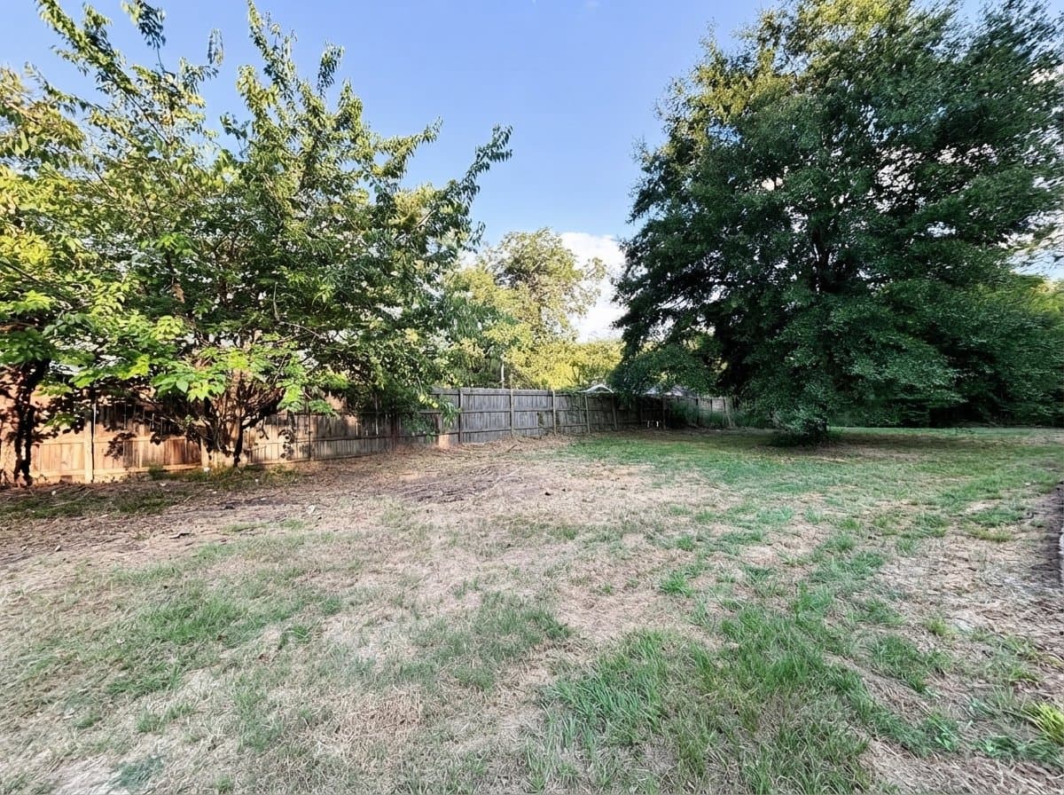 Pittsburg House: 517 Jefferson St