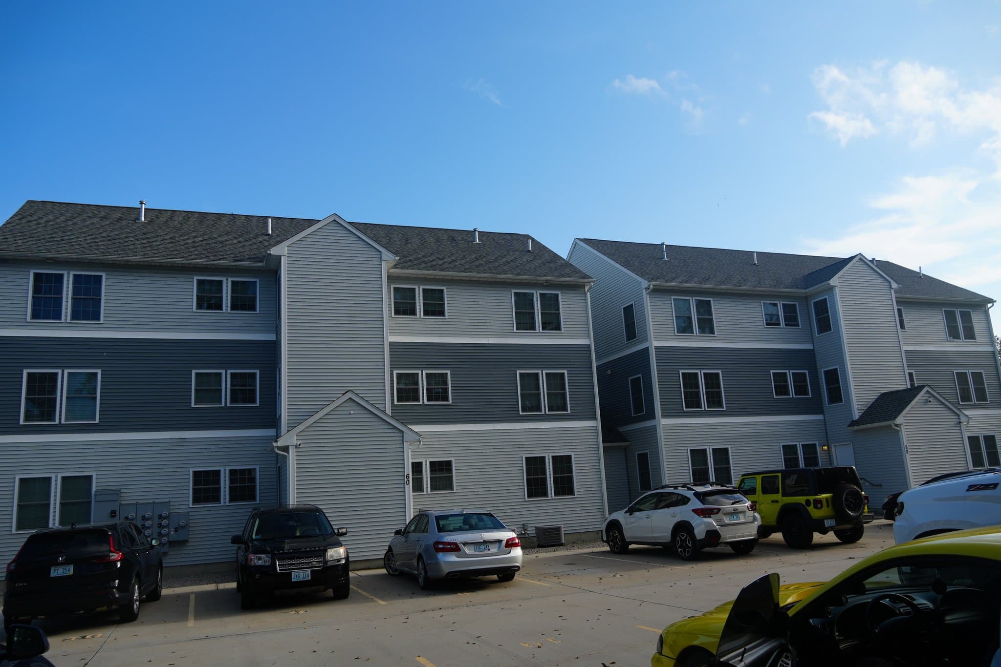 Riverside Condo: 60 Village Green South