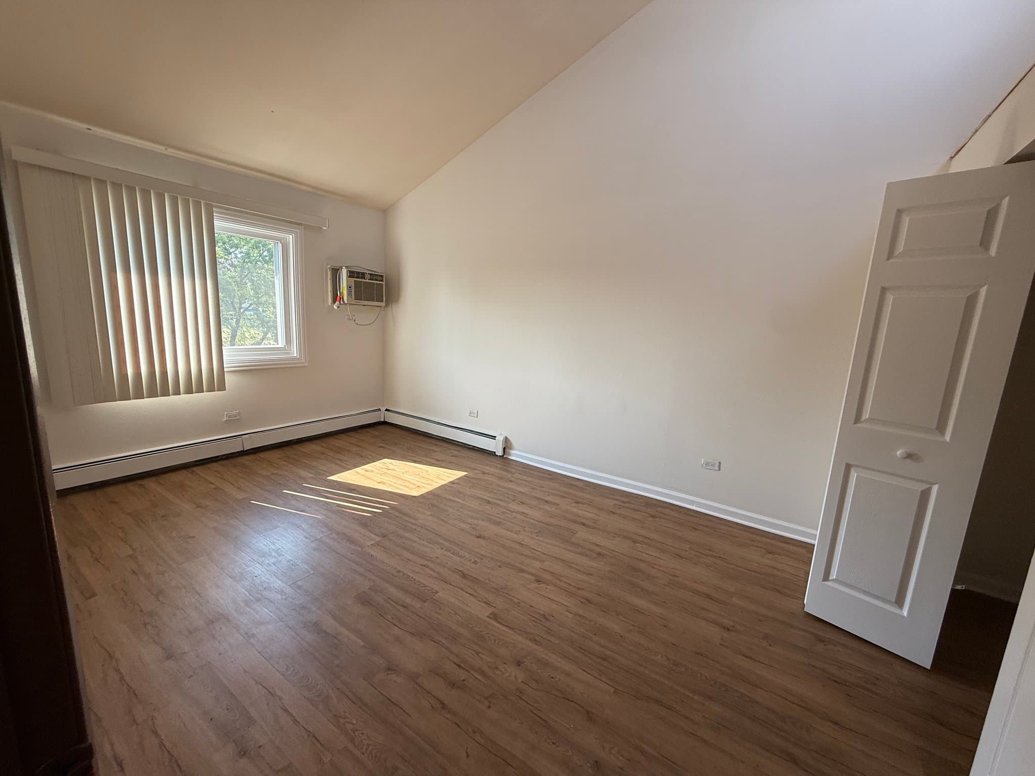 Wheeling Apartment: 490 Pleasant Run Drive
