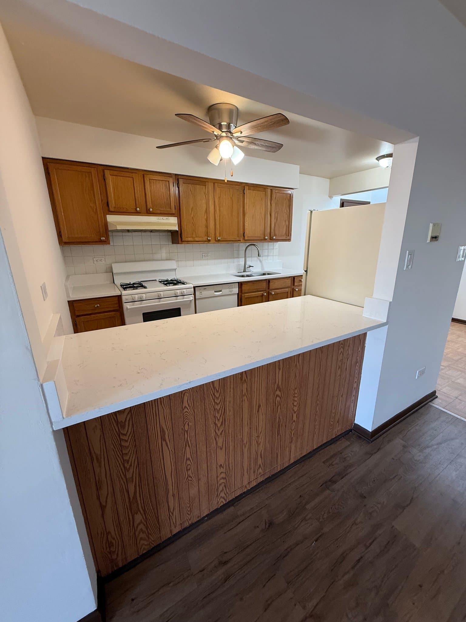 Wheeling Apartment: 490 Pleasant Run Drive