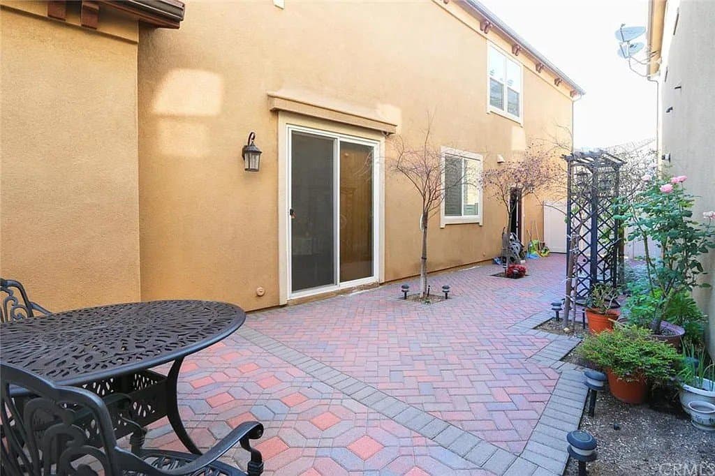 Santa Fe Springs House: 12451 Garden Pkwy