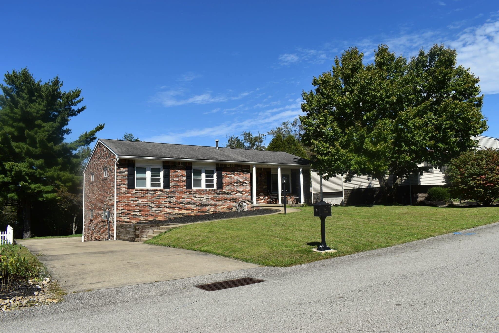 Harrison City House: 17 Saxony Dr