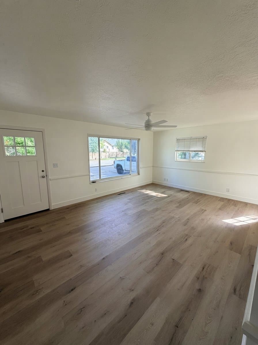 Draper House: 13160 S 300 E