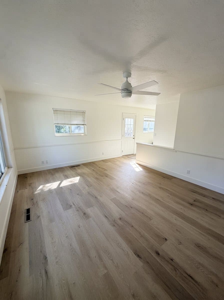 Draper House: 13160 S 300 E