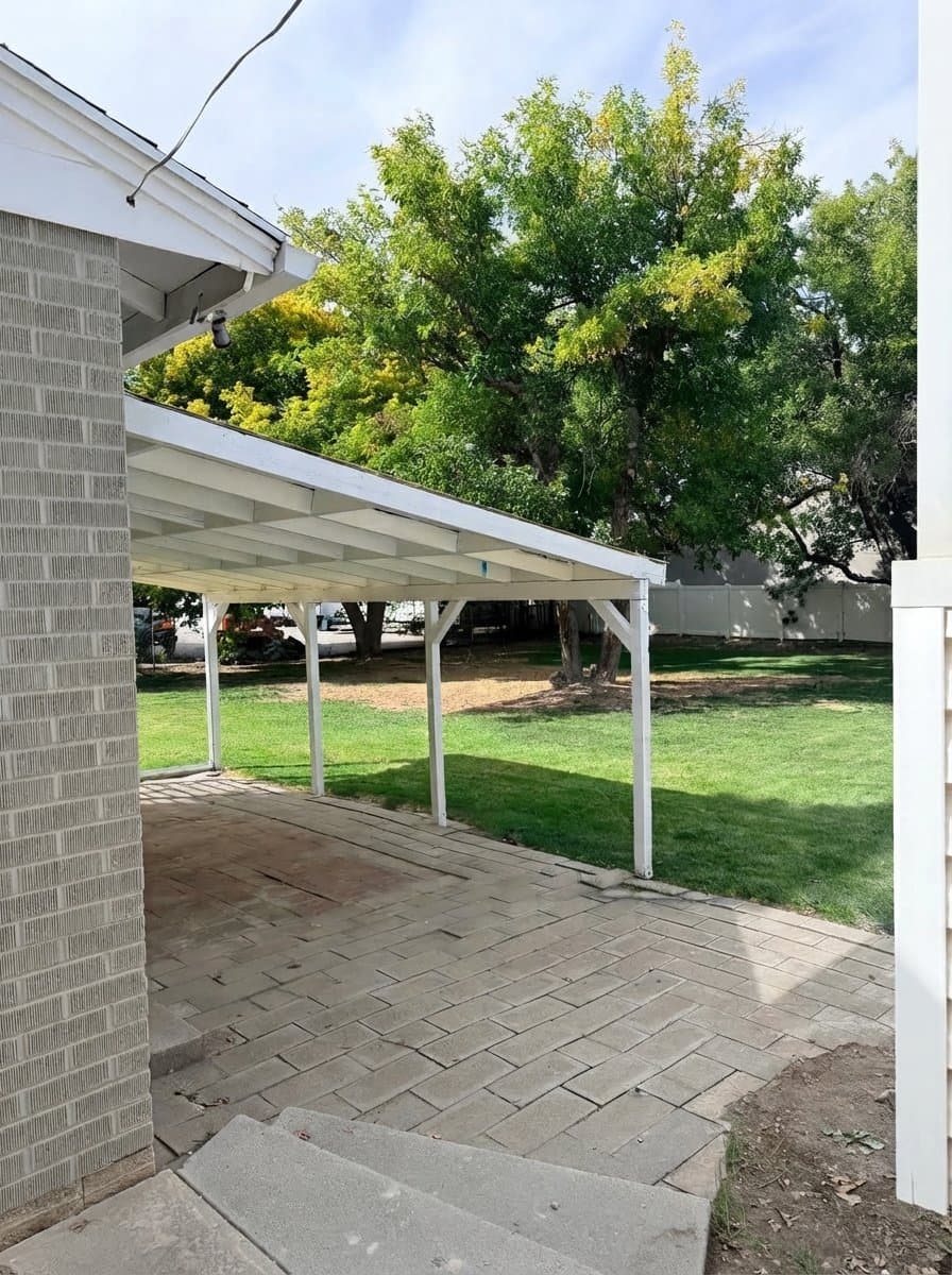Draper House: 13160 S 300 E
