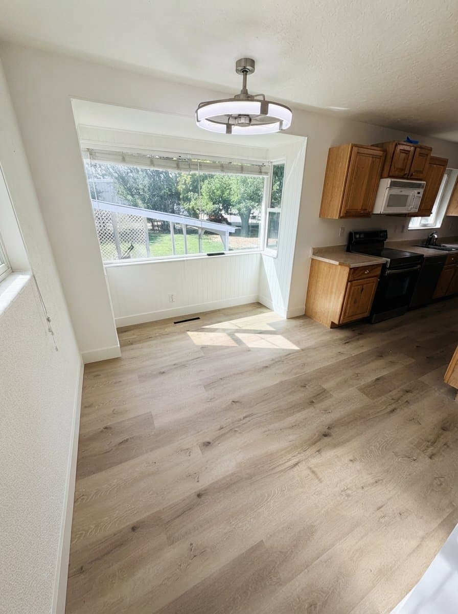 Draper House: 13160 S 300 E