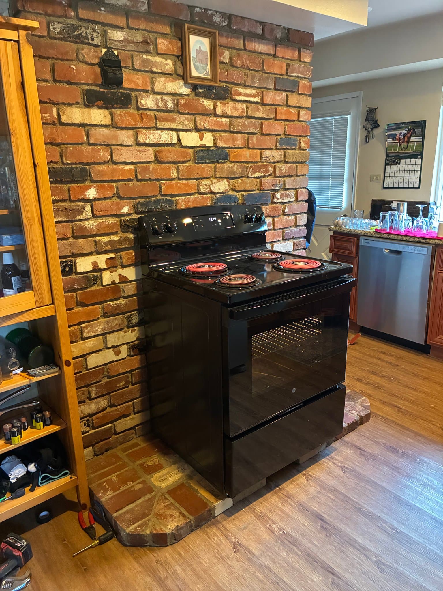 Chatsworth House: 138 Rollins Rd