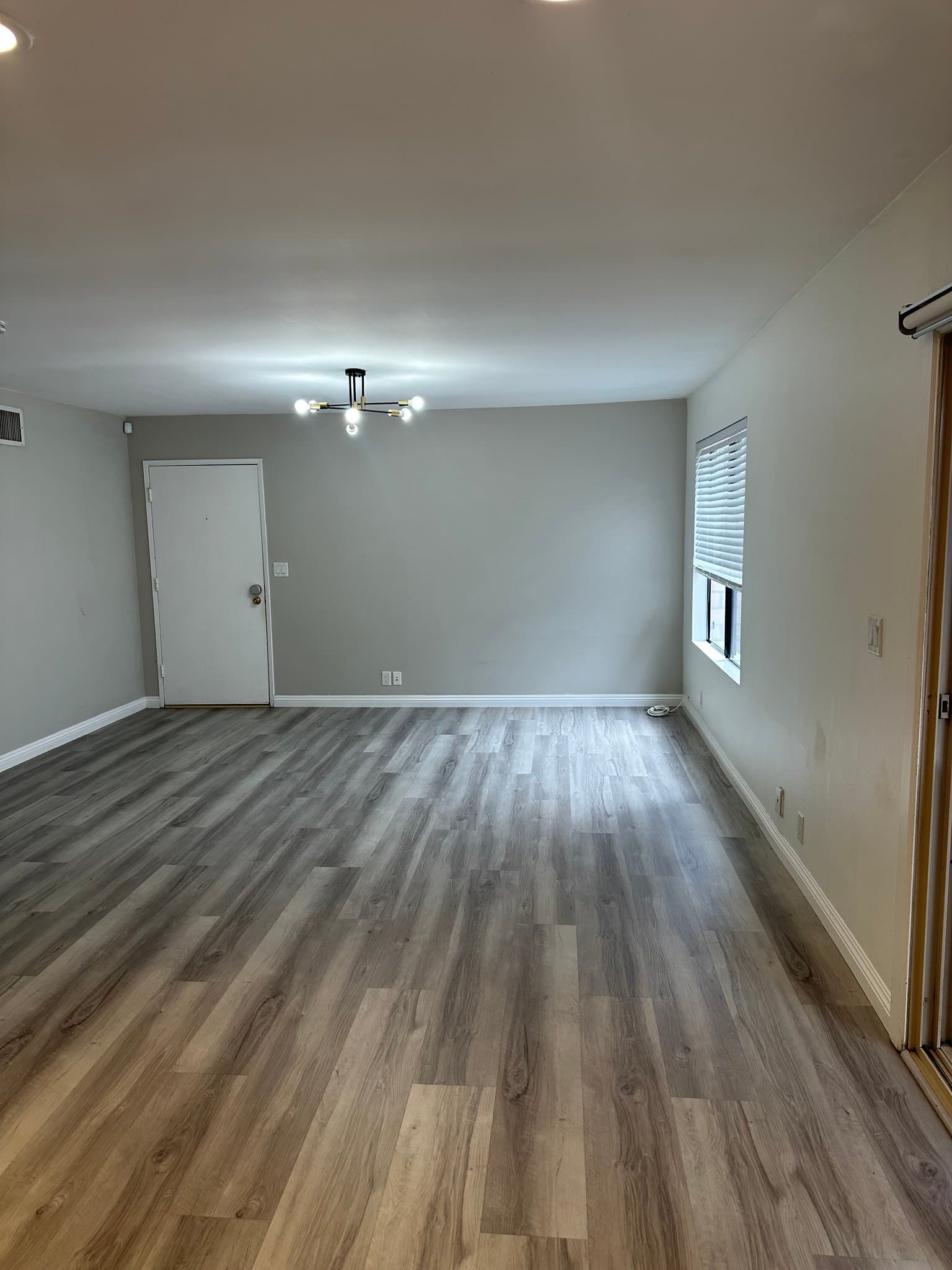Stanton Townhome: 8167 Laguna Ct