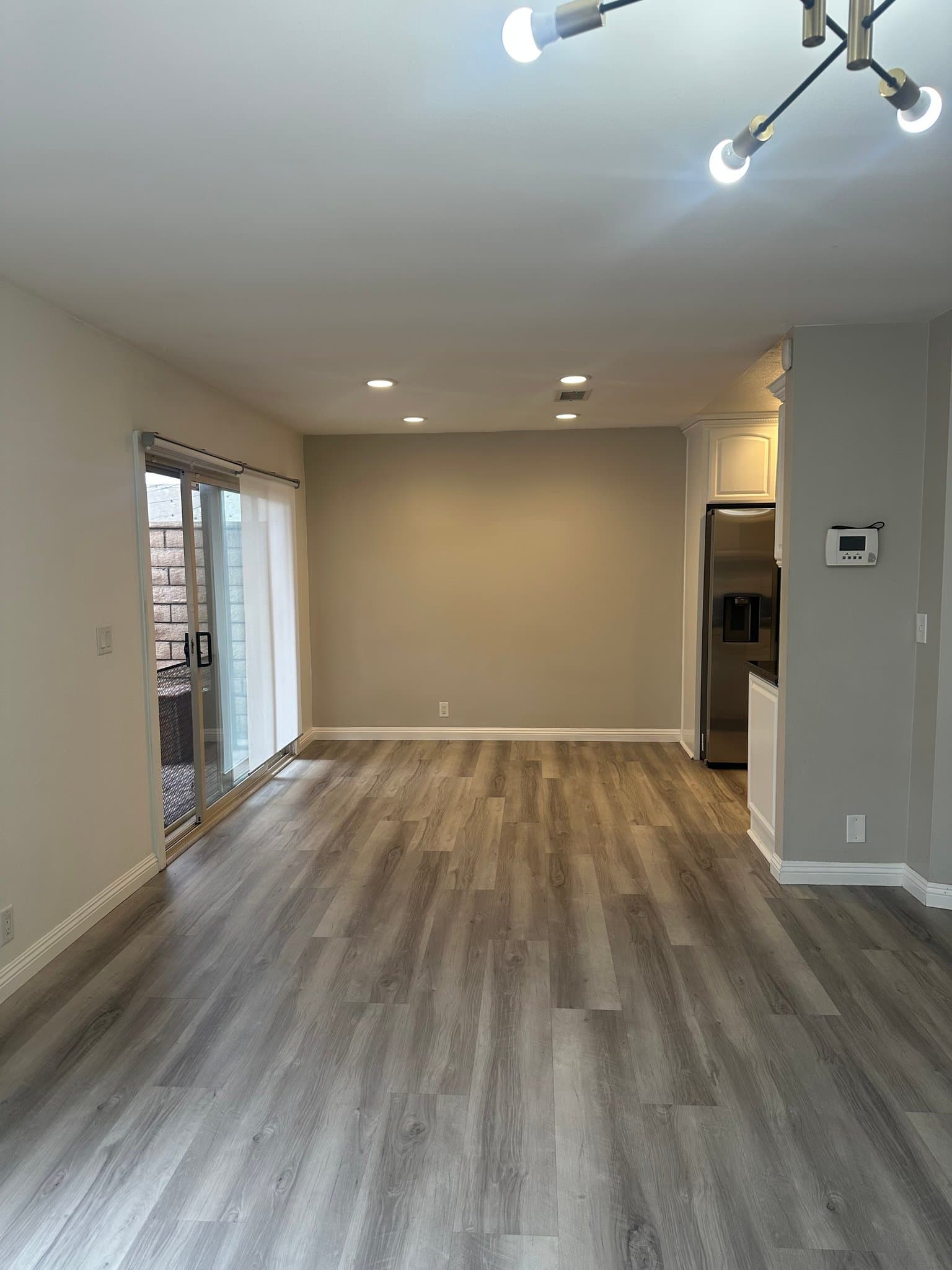 Stanton Townhome: 8167 Laguna Ct