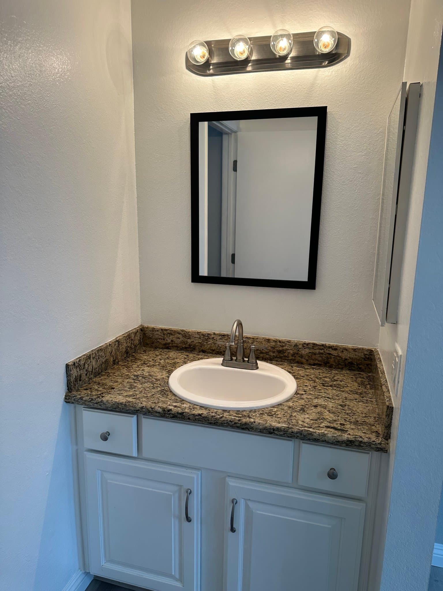 Stanton Townhome: 8167 Laguna Ct