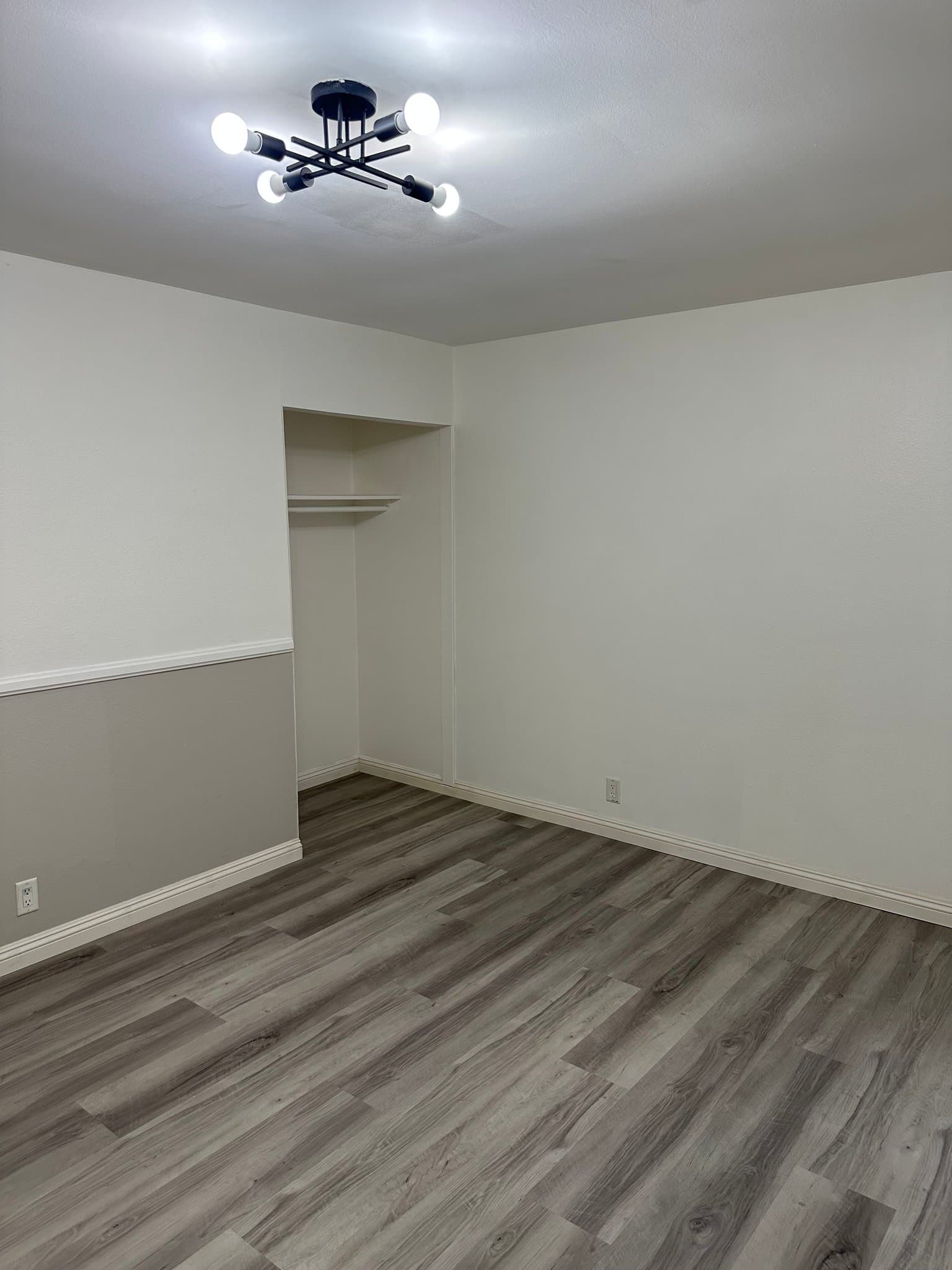 Stanton Townhome: 8167 Laguna Ct