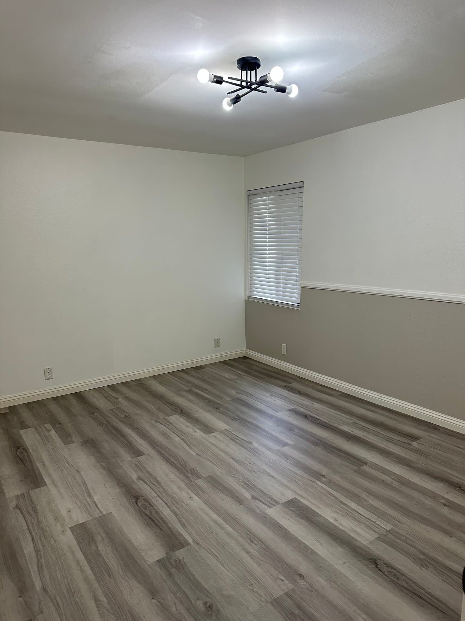 Stanton Townhome: 8167 Laguna Ct
