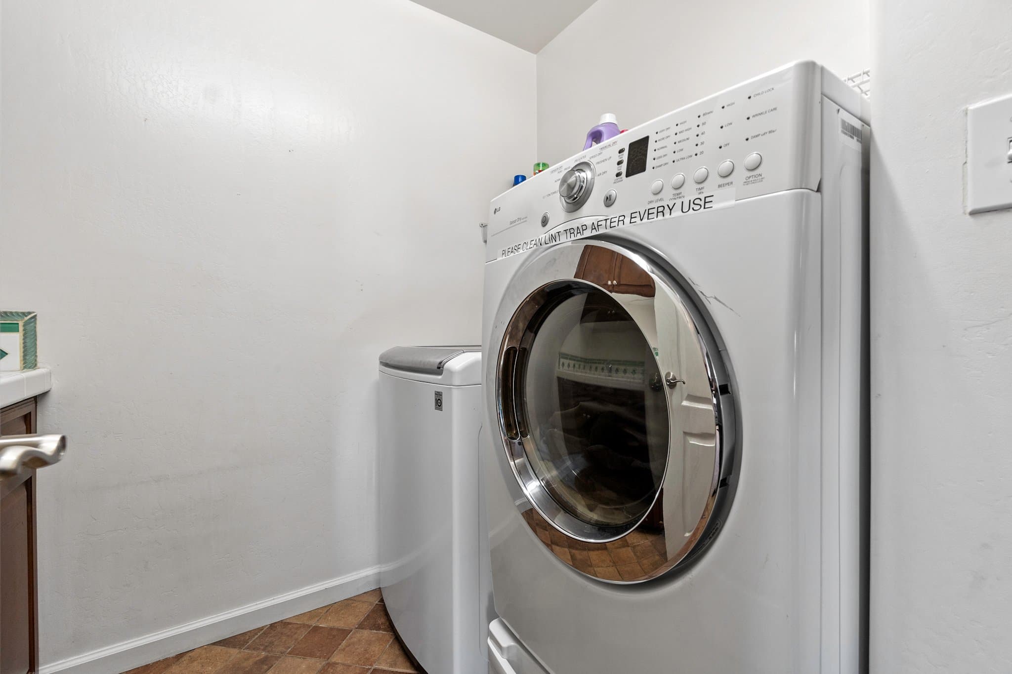 Bakersfield Single Room: 11409 ERESMA dr