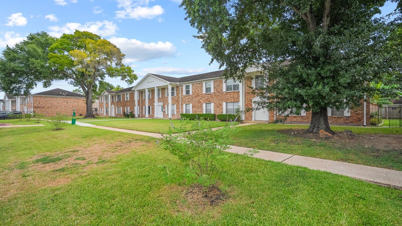 Houston Condo: 7221 BEECHNUT ST