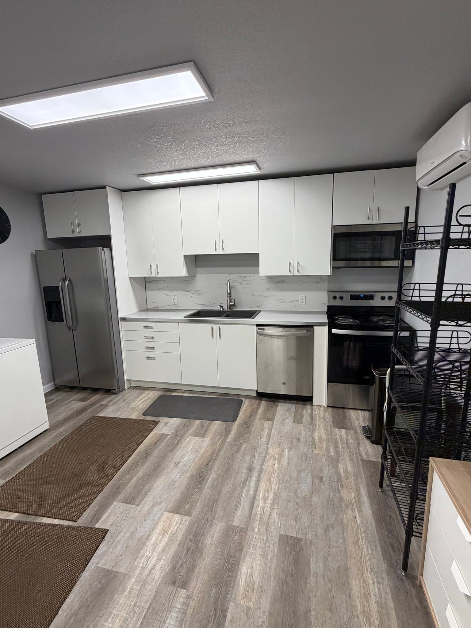 Eugene Other: 33125 Cole Road