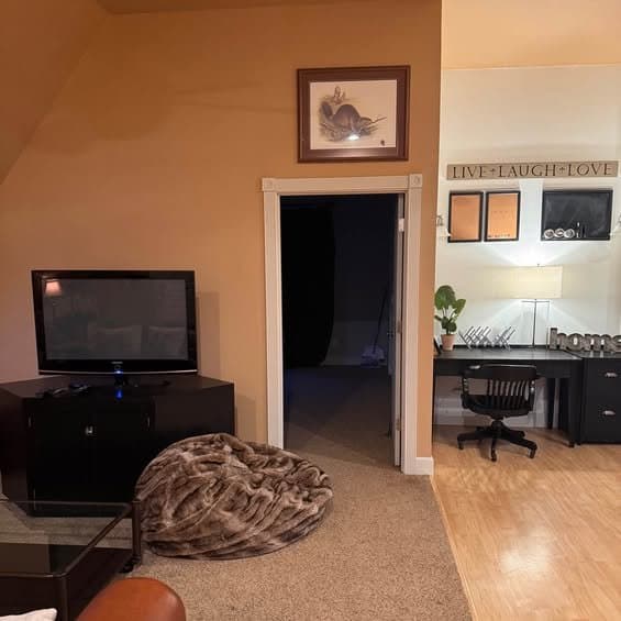 Springfield House: 831 Weaver Road