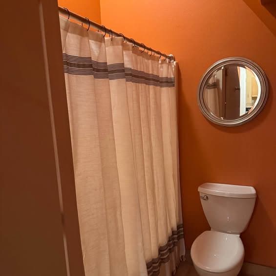 Springfield House: 831 Weaver Road
