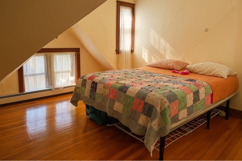 Madison Condo: 149 E Gilman