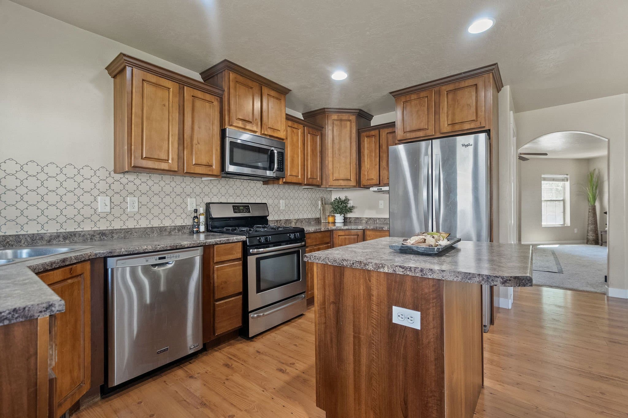 Eagle Mountain Townhome: 9256 N Prairie Dunes Way
