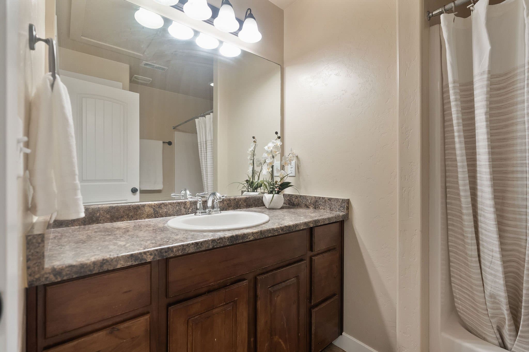 Eagle Mountain Townhome: 9256 N Prairie Dunes Way