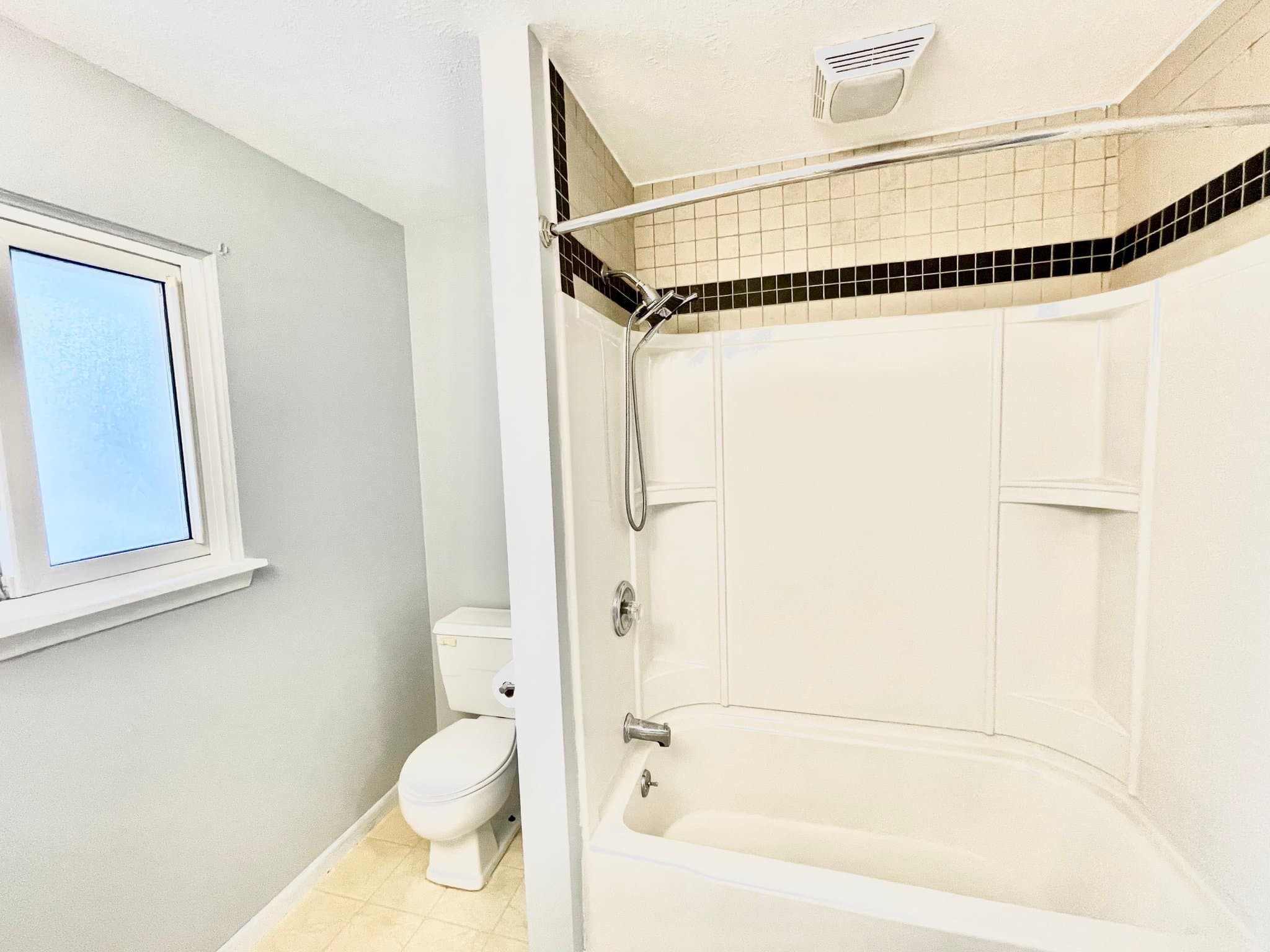 North Ridgeville House: 4885 Lear Nagle