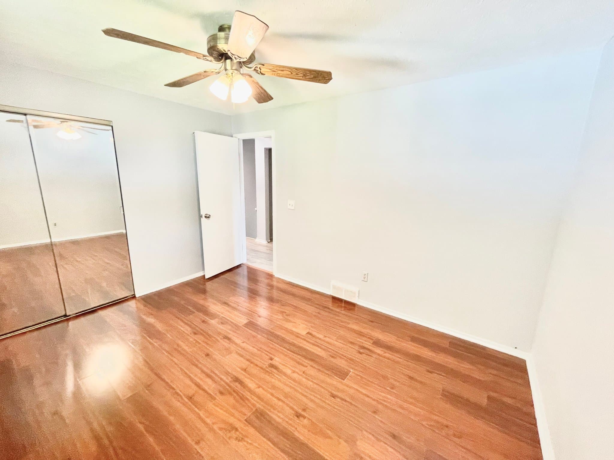 North Ridgeville House: 4885 Lear Nagle