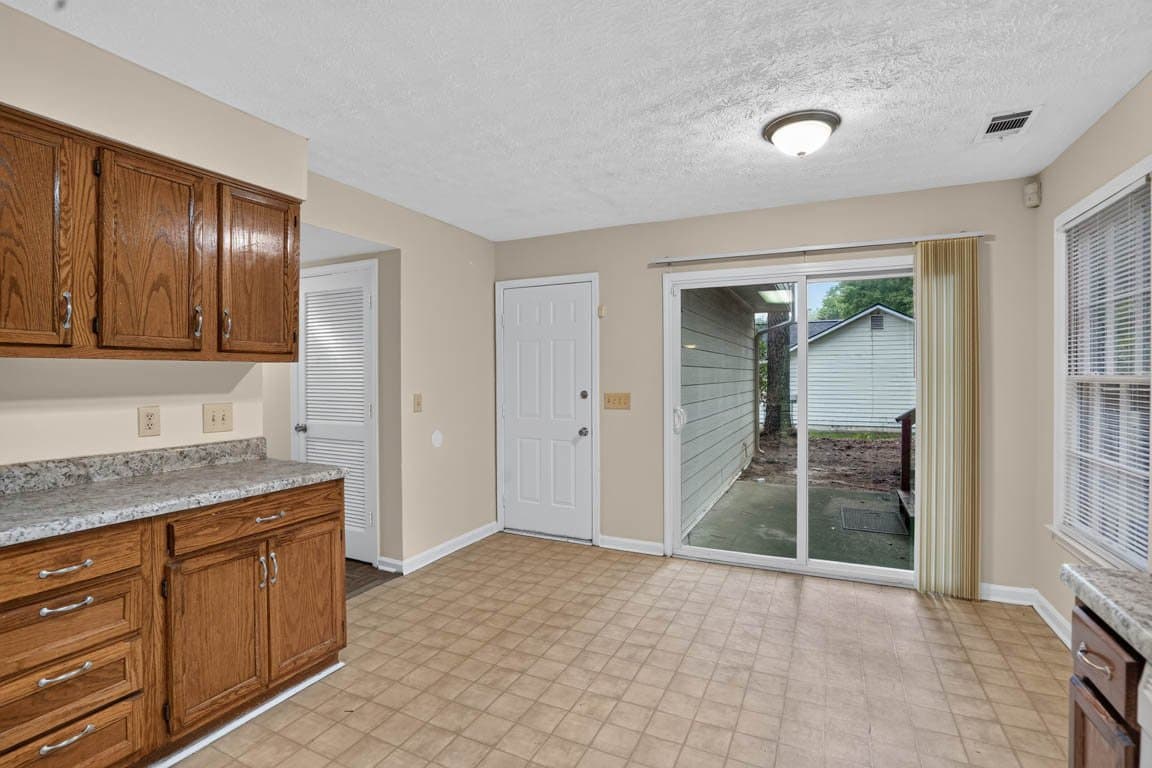 Lithonia House: 3142 Aberdeen Way