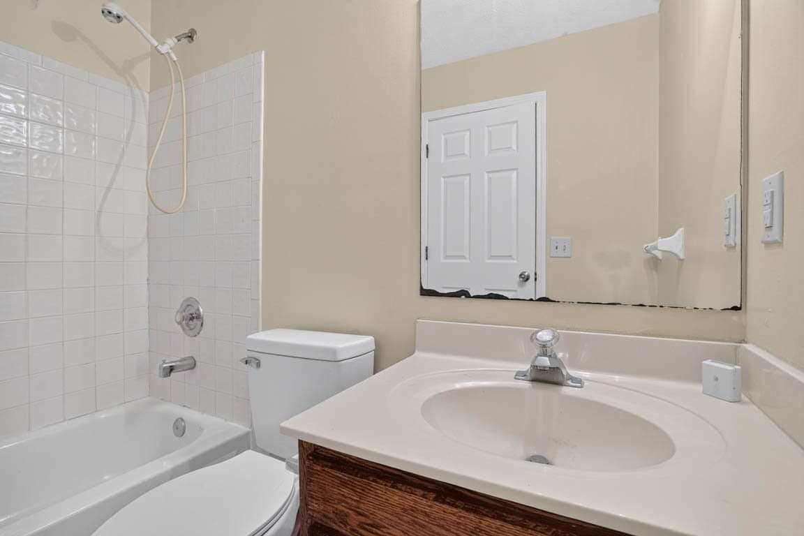 Lithonia House: 3142 Aberdeen Way