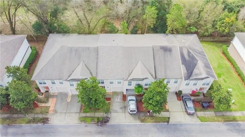 Tampa Townhome: 4625 Ashburn Square Dr