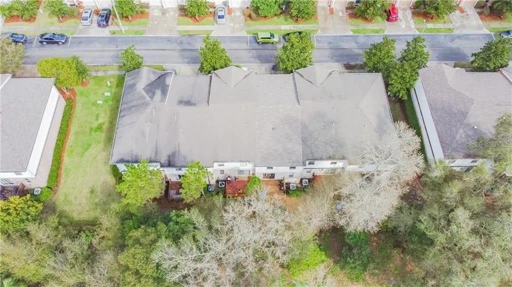 Tampa Townhome: 4625 Ashburn Square Dr