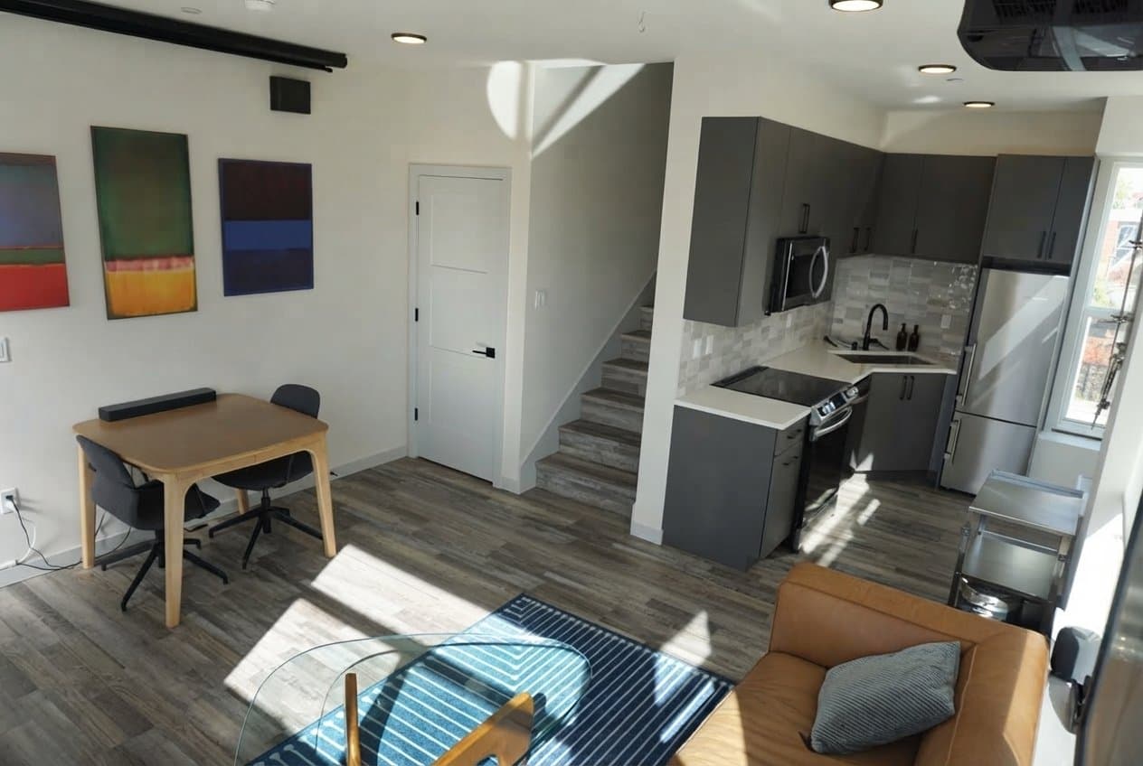 Seattle Townhome: 722 N Allen Pl