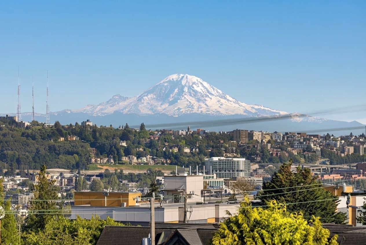 Seattle Townhome: 722 N Allen Pl