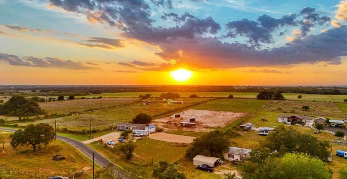 Floresville Other: 2870 County Road 120