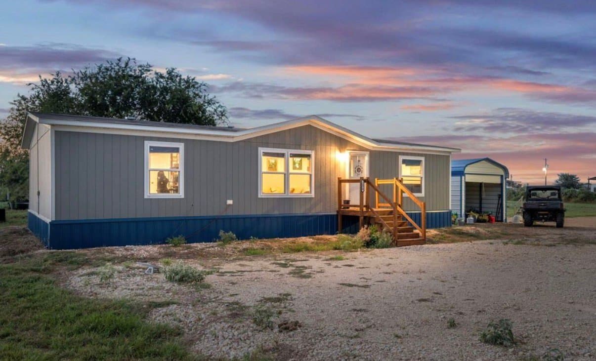 Floresville Other: 2870 County Road 120